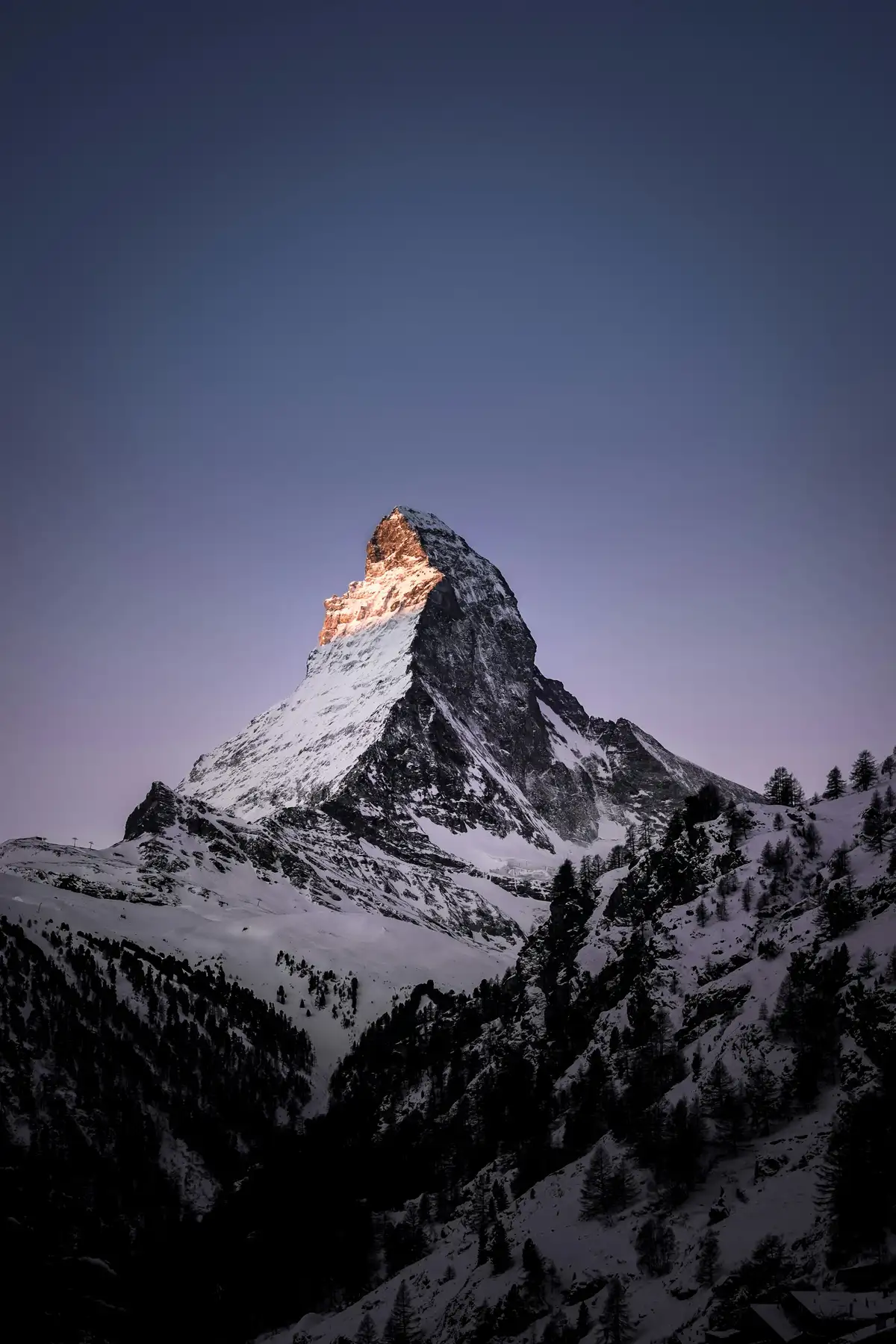 Mountain coated with snow — Matterhorn, Zermatt, Switzerland